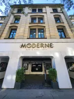 Moderne Bar & Karussell - Location - Karussell